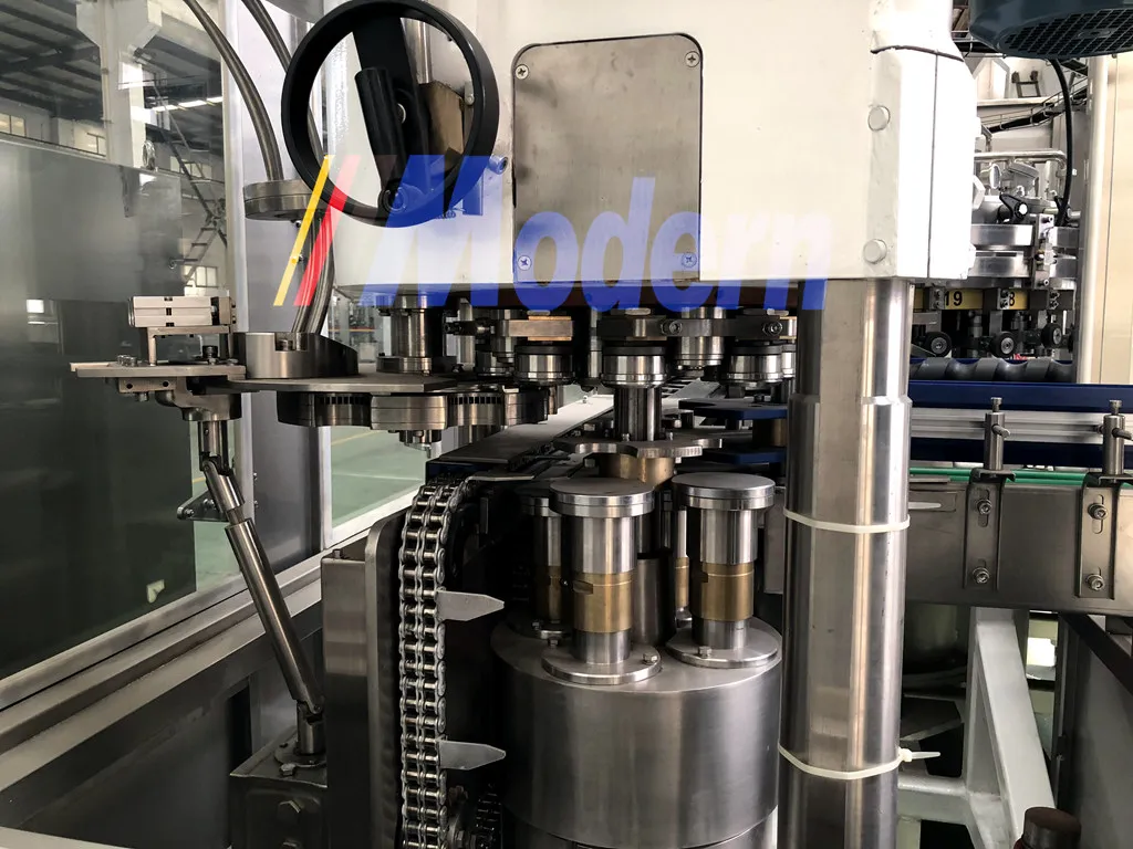 330ml 500ml Small Automatic Low Oxygen Brewing Beer Can Filling Machine