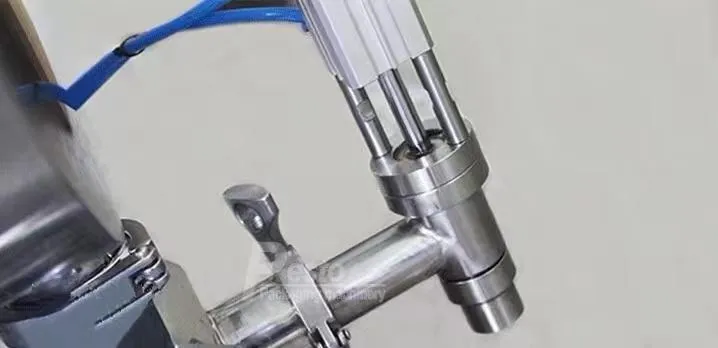 China Good Supplier Semi Auto Horizontal Chilli Sauce, Ground Beef, Jam, Ketchup Mixing Filling Machine