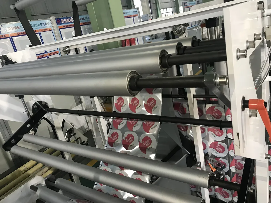 Cw-500A Heavy Duty Paper Laminated Three Side Sealing Bag Making Machine