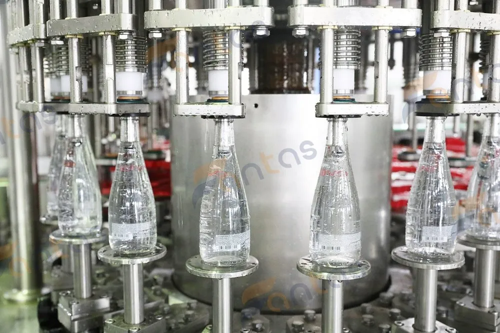 Glass Bottle Alcoholic Drinking Wine Whisky Craft Beer Bottling Filling Machine