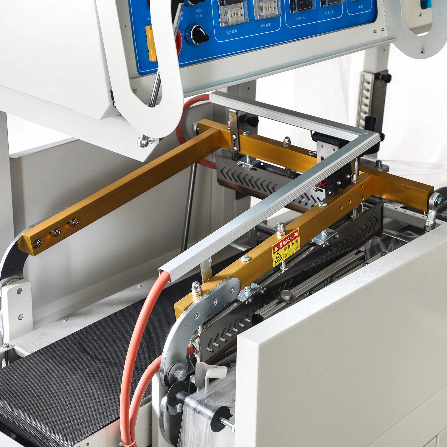 Mengniu Anti-High Temperature Sealing and Cuff Machine Made in China