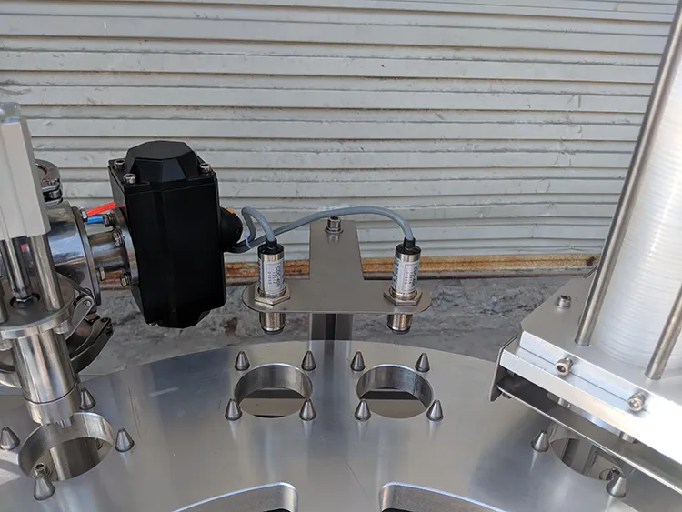 PLC Control Automatic Rotary Two Nozzles Coffee Cup Sealing and Filling Machine