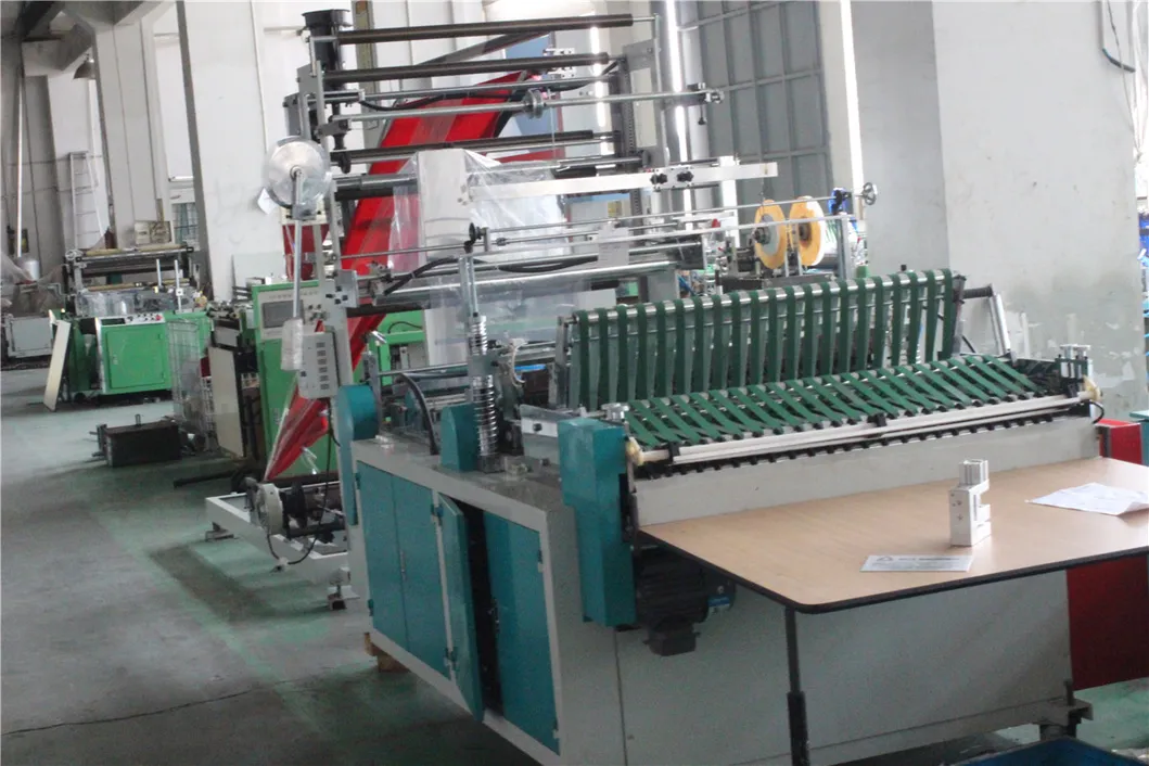 Side Sealing Plastic Garment Bag Making Machine with Folder