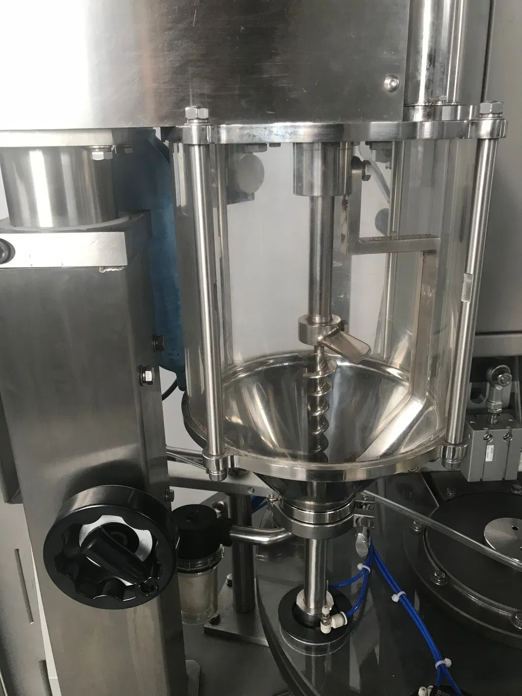 Sunyi Factory Selling Rotary Type Fully Automatic Good Quality Coffee Capsule Filling Sealing Packing Machine for Nespresso K-Cup Lavazza Dolce Gusto