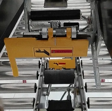 Yupack Hot Selling Model Automatic Carton Sealing Machine (FXJ-AT5050)